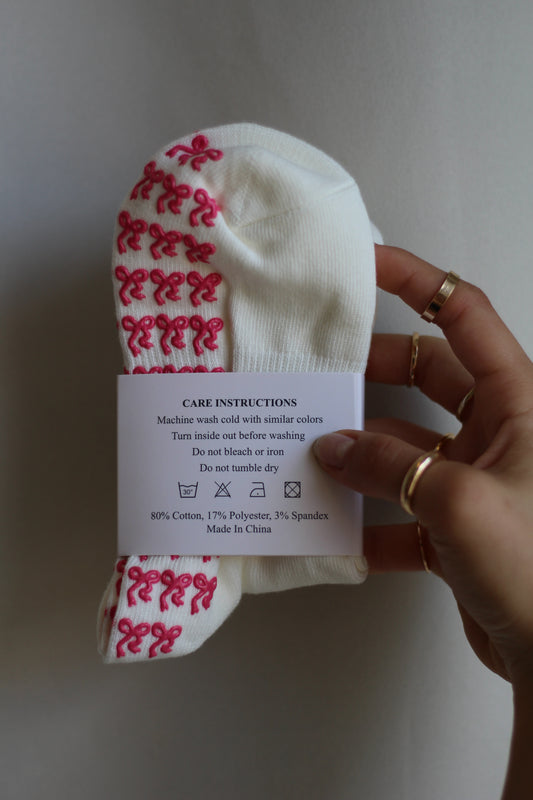 Non-Slip White Ruffle Grip Socks